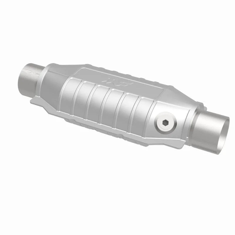 MagnaFlow Conv Univ 2.25inch w/ single O2 - Back View