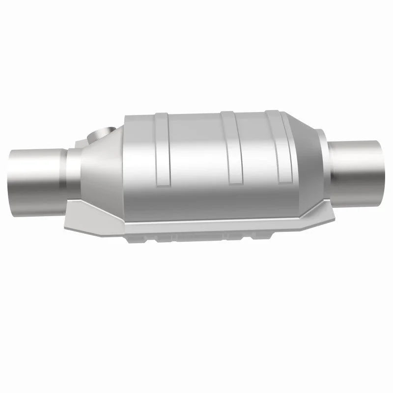MagnaFlow Conv Univ 2.5 W/Single O2 Boss - Back View