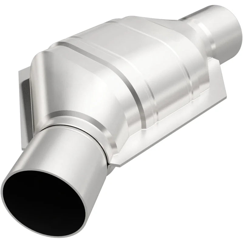 MagnaFlow Conv Univ 2.50inch Angled Inlet OBDII - Main Product View
