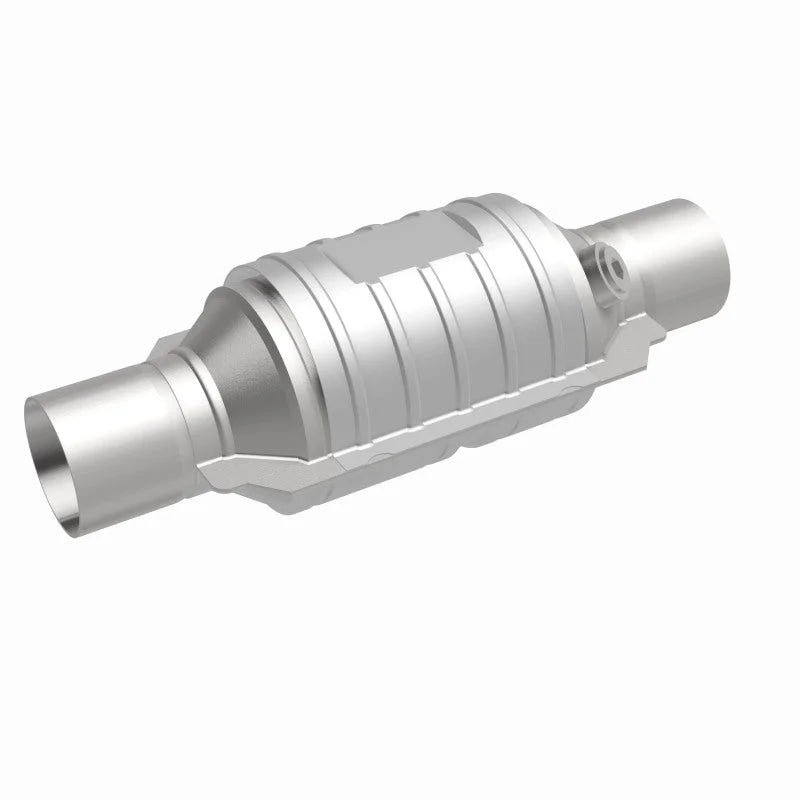 MagnaFlow Conv Univ 2.50inch w/ single O2 - Back View