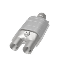 Load image into Gallery viewer, MagnaFlow Conv Univ 2.5inch/2inch single/dual w/ O2 - Back View