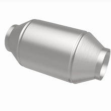 Load image into Gallery viewer, MagnaFlow Conv Universal 2.25 inch C/C CA Pre-OBDII - Additional View 6