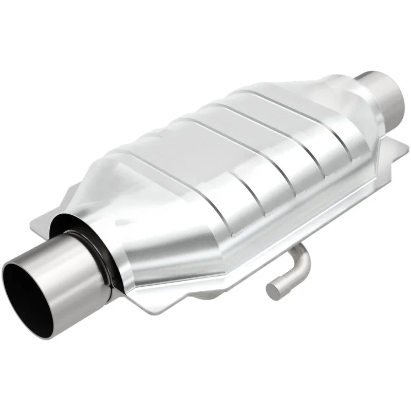 MagnaFlow Conv Universal 2.25in Inlet 2.25in Outlet 16in Length 6.375in Width - Main Product View