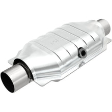 Load image into Gallery viewer, MagnaFlow Conv Universal 2.5 Midbed O2 CA OBDII Ul - Main Product View