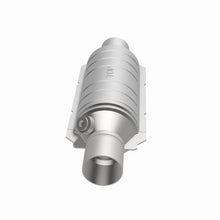 Load image into Gallery viewer, MagnaFlow Conv Universal 2.50 GM 3.8L OEM - Additional View 10
