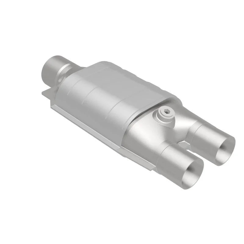 MagnaFlow Conv Universal 2.5/2 single/dual O2 OEM - Back View