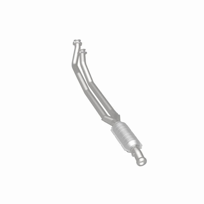 MagnaFlow Conv Volvo 6.5X4 2/2.5 - Installation View