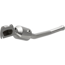 Load image into Gallery viewer, MagnaFlow Converter Direct Fit 13-18 Dodge Durango 3.6L V6 / 13-18 Jeep Grand Cherokee 3.6L V6 - Main Product View