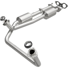 Load image into Gallery viewer, MagnaFlow Converter Direct Fit California Grade 96-00 GM Tahoe/Yukon/Escalade 5.7L - Main Product View