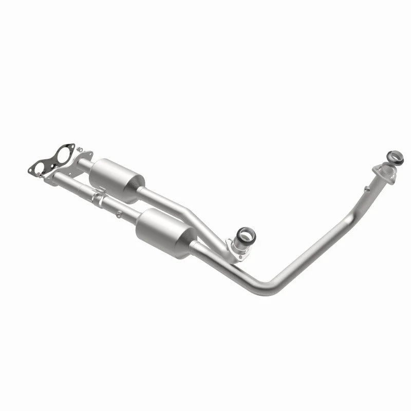 MagnaFlow Converter Direct Fit California Grade 96-00 GM Tahoe/Yukon/Escalade 5.7L - Back View