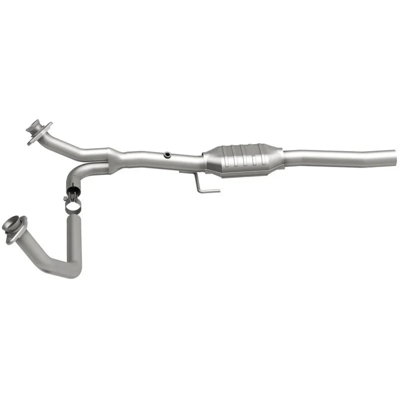 MagnaFlow Direct Fit Catalytic Converter 00-03 Dodge Dakota 3.9 2wd - Installation View