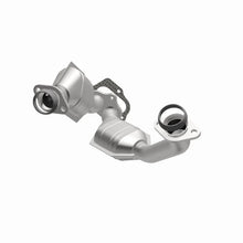 Load image into Gallery viewer, MagnaFlow Direct Fit Catalytic Converter 01-04 Explorer OEM - Installation View