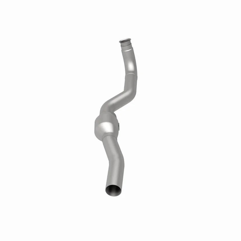 MagnaFlow Direct Fit Catalytic Converter 06- GM Silv/Sierra 6.6L - Installation View