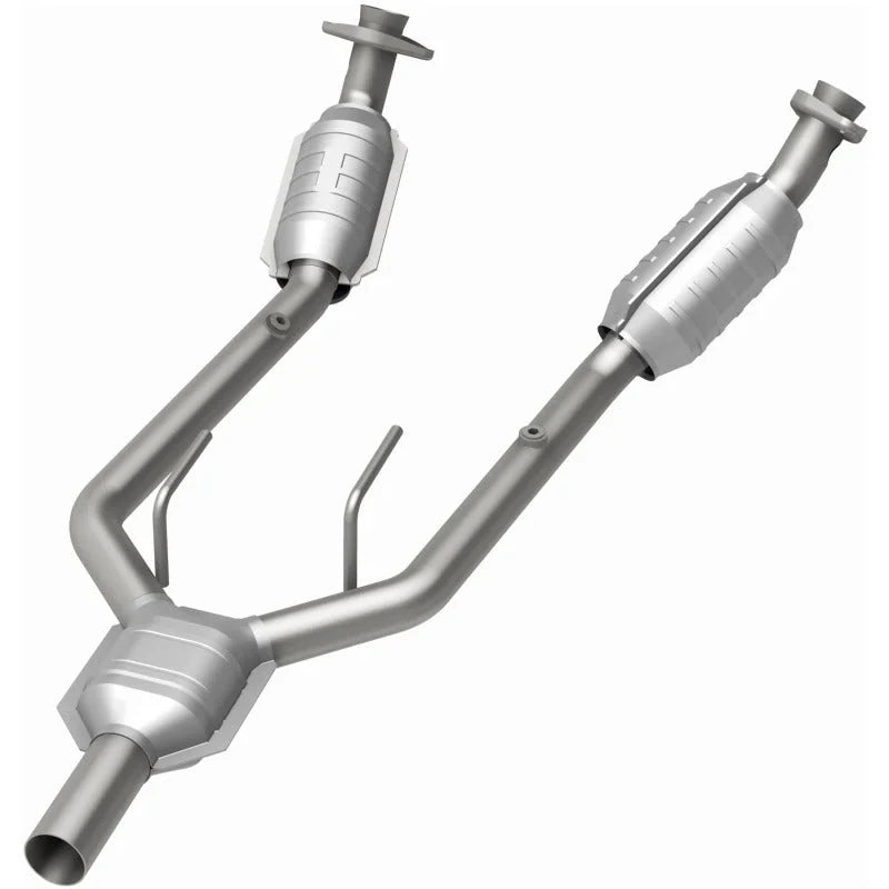 MagnaFlow Direct Fit Catalytic Converter 96-97 Mercury Cougar 3.8L - Installation View