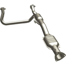 Load image into Gallery viewer, MagnaFlow Direct Fit Catalytic Converter Astro 00-04 4.3L OEM - Main Product View