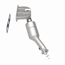 Load image into Gallery viewer, MagnaFlow Direct Fit Catalytic Converter BMW 5 01-03 Rear OEM - Back View