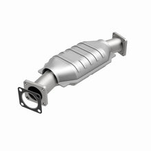 Load image into Gallery viewer, MagnaFlow Direct Fit Catalytic Converter GM 75 79 - Additional View 8