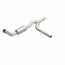 Load image into Gallery viewer, MagnaFlow Direct Fit Converter fits 2007-2008 Ford F-150 4.6L / 2008 Ford F-150 FX2 / 2007-2008 Ford F-150 Stx - Back View