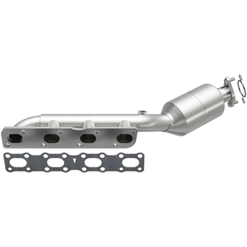 MagnaFlow Direct-Fit SS Catalytic Converter (California) fits 2004-2006 Nissan Titan 5.6L V8 - Side View