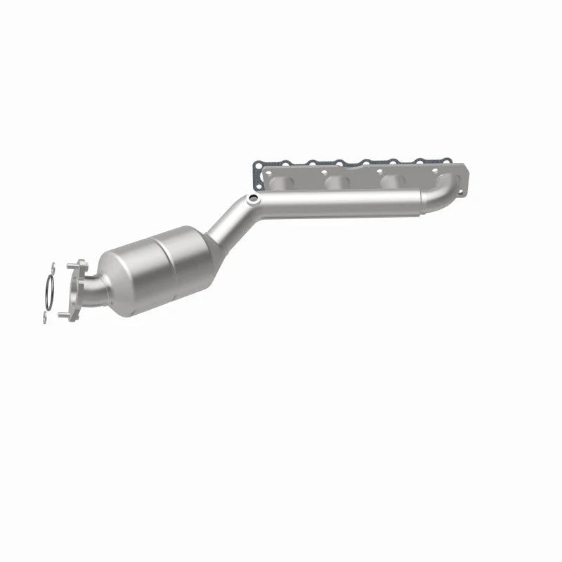 MagnaFlow Direct-Fit SS Catalytic Converter (California) fits 2004-2006 Nissan Titan 5.6L V8 - Additional View 5