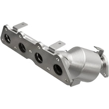 Load image into Gallery viewer, MagnaFlow Direct-Fit SS OEM Catalytic Converter 12-15 Hyundai Accent L4-1.6LGAS - Side View
