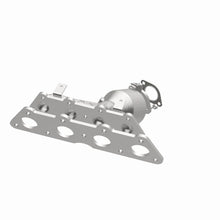Load image into Gallery viewer, MagnaFlow Direct-Fit SS OEM Catalytic Converter 12-15 Hyundai Accent L4-1.6LGAS - Additional View 8