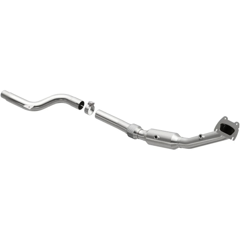 MagnaFlow Left Side Converter Direct Fit 15-17 Chrysler 300 3.6L - Main Product View