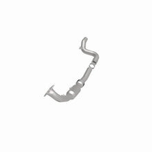 Load image into Gallery viewer, MagnaFlow Left Side Converter Direct Fit 15-17 Chrysler 300 3.6L - Additional View 9