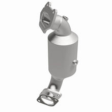 Load image into Gallery viewer, MagnaFlow OEM Grade 11-14 Dodge Grand Caravan Direct Fit Federal Rear Catalytic Converter - Additional View 8