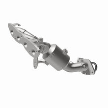 Load image into Gallery viewer, MagnaFlow OEM Grade 12-17 Toyota Prius C Federal / EPA Compliant Manifold Catalytic Converter - Additional View 10
