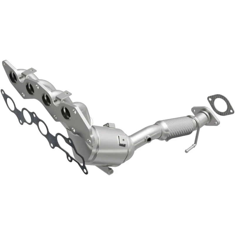 MagnaFlow OEM Grade Federal/EPA Compliant Manifold Catalytic Converter fits 2014-2017 Cadillac Escalade / Cadillac Escalad...