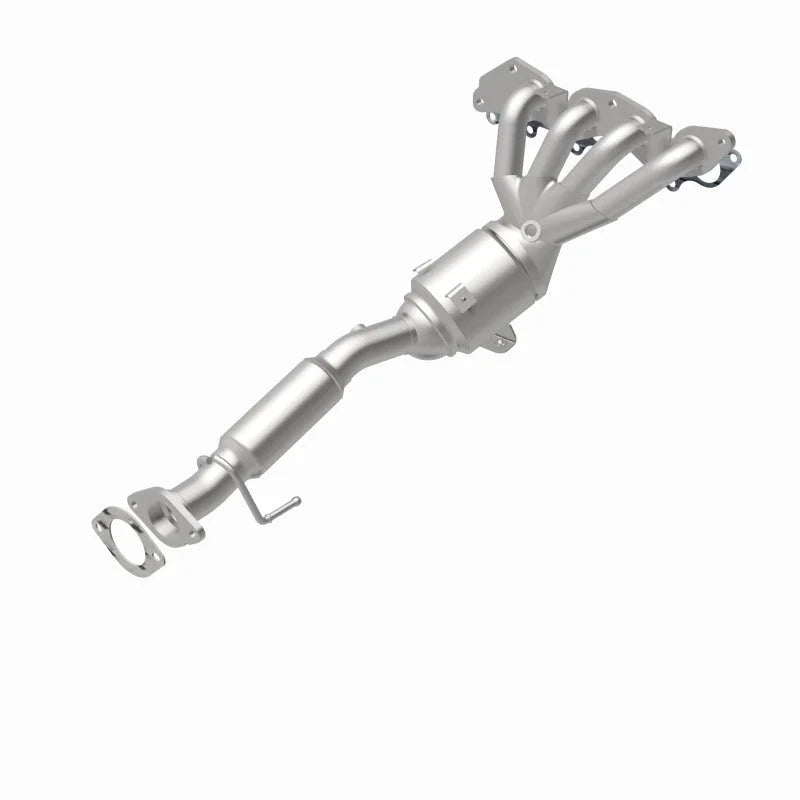 MagnaFlow OEM Grade Federal/EPA Compliant Manifold Catalytic Converter fits 2014-2017 Cadillac Escalade / Cadillac Escalad...