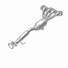 Load image into Gallery viewer, MagnaFlow OEM Grade Federal/EPA Compliant Manifold Catalytic Converter fits 2014-2017 Cadillac Escalade / Cadillac Escalad...