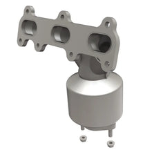 Load image into Gallery viewer, MagnaFlow Uni Catalytic Con DF 05-09 Hyundai Tucson  2.7 L P/S Manifold /05-07 Kia Truck - Side View