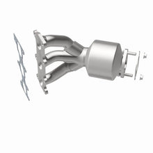 Load image into Gallery viewer, MagnaFlow Uni Catalytic Con DF 05-09 Hyundai Tucson  2.7 L P/S Manifold /05-07 Kia Truck - Additional View 7