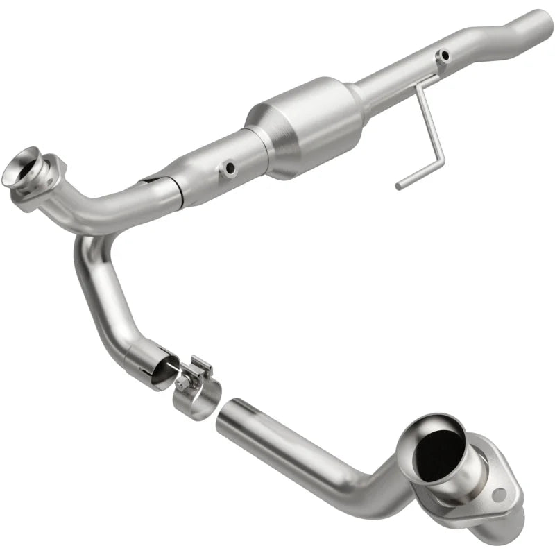Magnaflow 00-01 Dodge Ram 1500 3.9L Direct Fit Converter - Main Product View