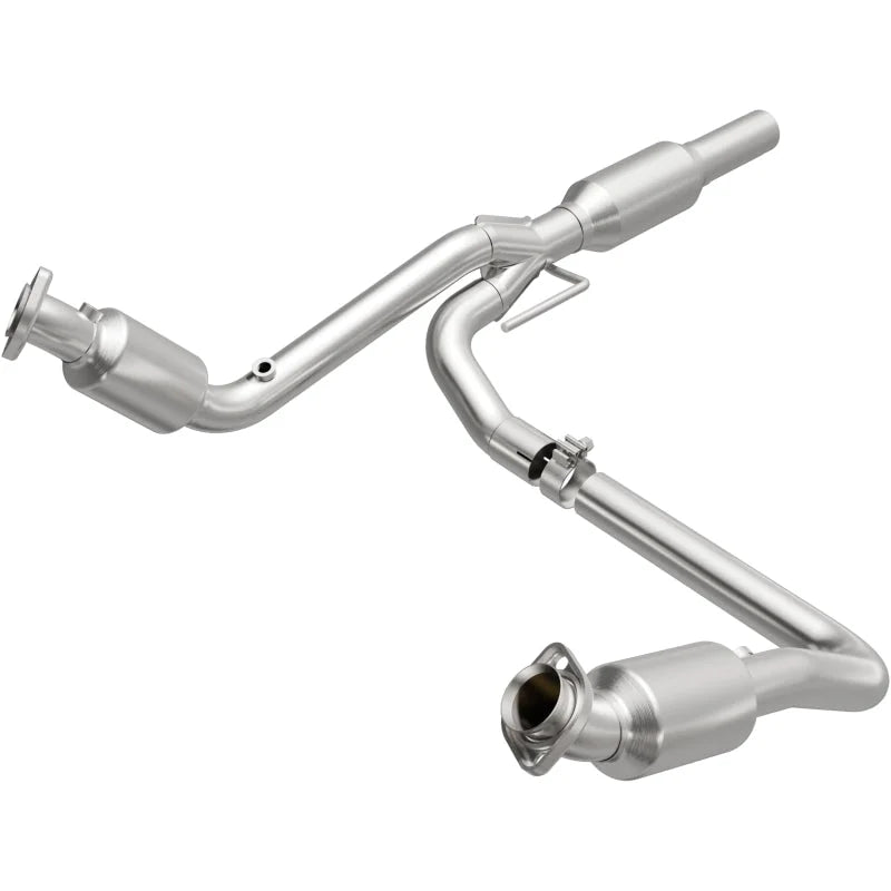 Magnaflow 01-02 Dodge Ram 2500 5.9L Direct Fit Converter - Main Product View