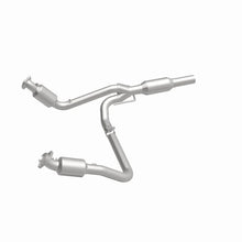 Load image into Gallery viewer, Magnaflow 01-02 Dodge Ram 2500 5.9L Direct Fit Converter - Additional View 14
