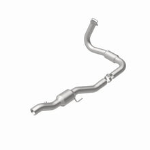 Load image into Gallery viewer, Magnaflow 01-06 Sierra 2500 HD 6.0L D/S Direct Fit Converter - Additional View 8