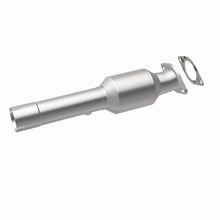 Load image into Gallery viewer, Magnaflow 02-06 Sierra 2500HD 6.0L Direct Fit Converter - Additional View 7