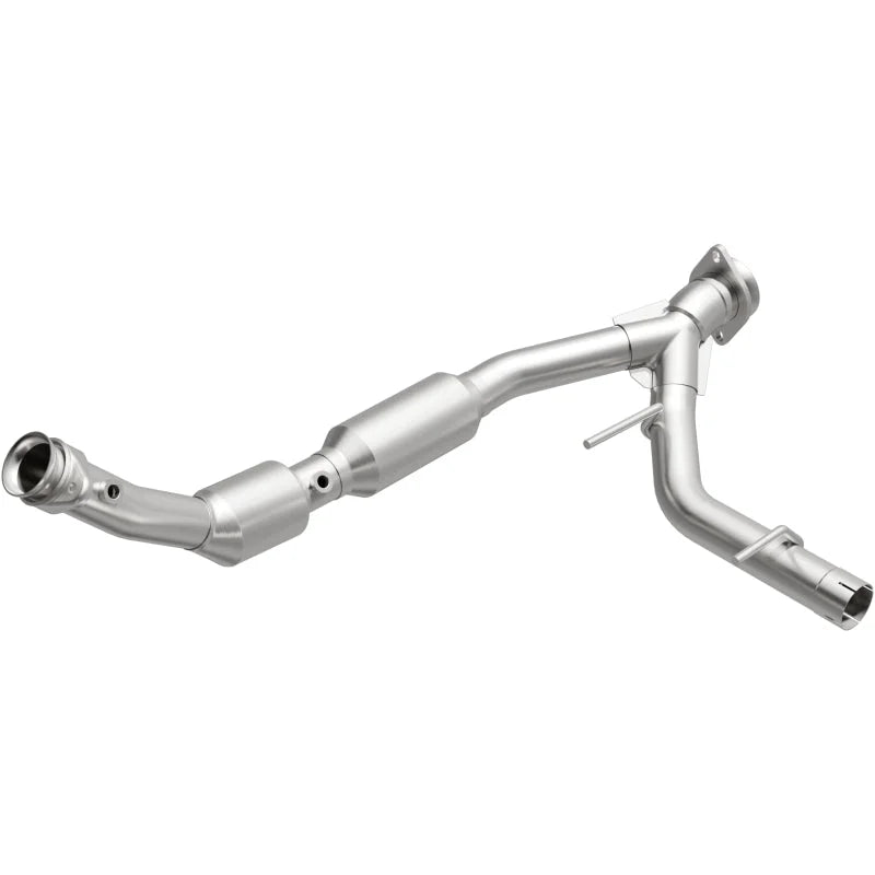 Magnaflow 03-04 Ford Expedition 5.4L Direct Fit Converter - Main Product View