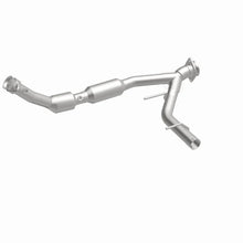 Load image into Gallery viewer, Magnaflow 03-04 Ford Expedition 5.4L Direct Fit Converter - Back View