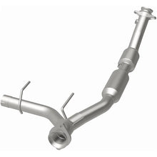Load image into Gallery viewer, Magnaflow 03-04 Ford Expedition 5.4L Direct Fit Converter - Installation View