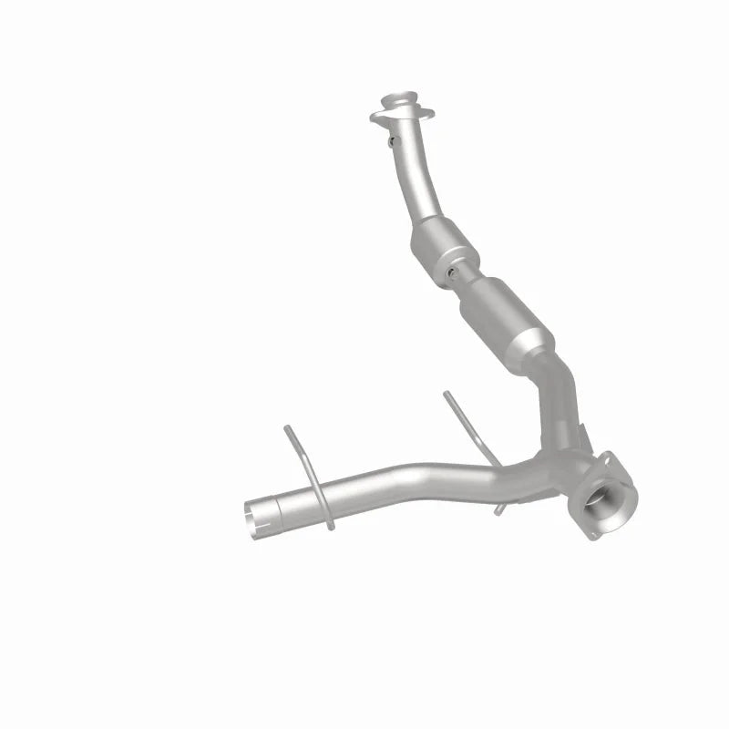 Magnaflow 03-04 Ford Expedition 5.4L Direct Fit Converter - Additional View 5
