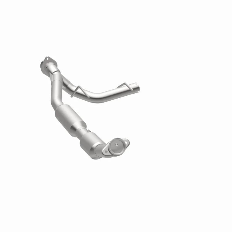 Magnaflow 03-04 Ford Expedition 5.4L Direct Fit Converter - Additional View 6