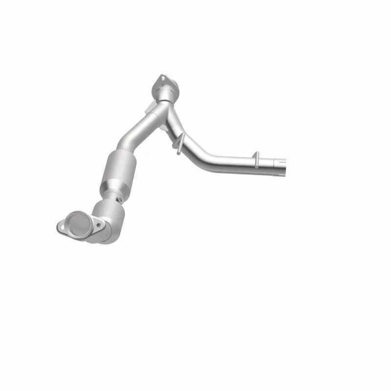 Magnaflow 03-04 Ford Expedition 5.4L Direct Fit Converter - Additional View 9