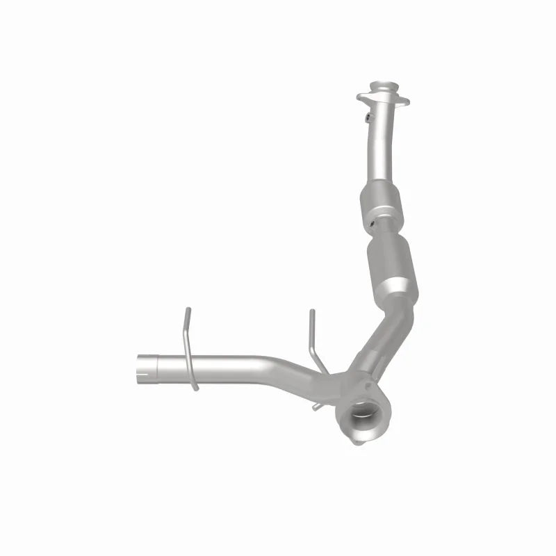 Magnaflow 03-04 Ford Expedition 5.4L Direct Fit Converter - Additional View 11