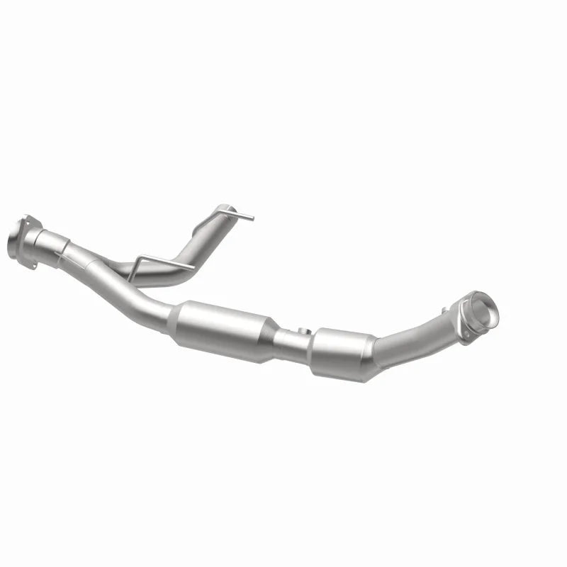 Magnaflow 03-04 Ford Expedition 5.4L Direct Fit Converter - Additional View 13