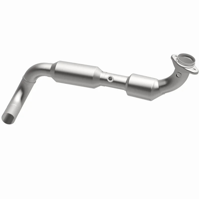 Magnaflow 03-04 Ford Expedition 5.4L Direct Fit Converter - Additional View 12