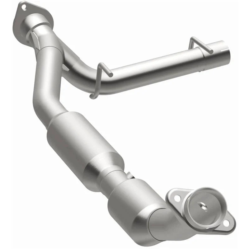 Magnaflow 03-04 Lincoln Navigator 5.4L Direct Fit Converter - Additional View 5